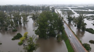 Más de 1.300 desplazados en Uruguay por inundaciones