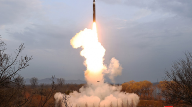 RPDC prueba misil balístico táctico usando nuevo sistema de navegación, según KCNA