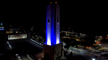 Rosario: íconos de la ciudad cuentan con iluminación especial para conmemorar distintas fechas