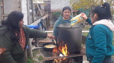 En medio de bajas temperaturas, el Frente Grande Pilar reunió a familias en un trabajo solidario