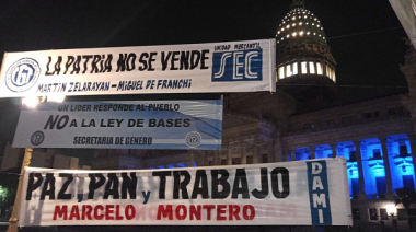 Ley Bases: Pasacalles de Radicales para la Victoria, junto a otras organizaciones, dan colorido al Congreso