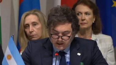 Javier Milei expuso en la Cumbre Global de la Paz acompañado por Mondino