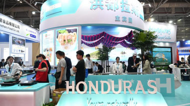Relación con China puso fin a ciclo de "República bananera" en Honduras, expresa sociólogo