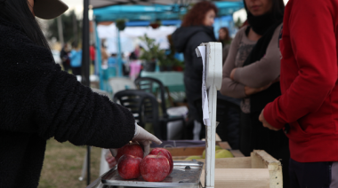 “Nos vemos en el barrio” se afianza en la ciudad y llega con una nueva edición a Los Hornos