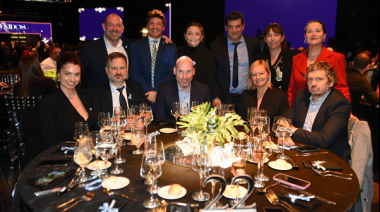 Aquí están estos son…las formaciones del Pro de La Plata en una cena de liderazgo