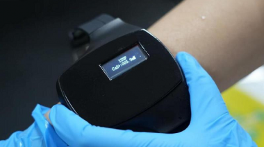 Nuevo reloj de pulsera monitoreado por salud en tiempo real a través del sudor