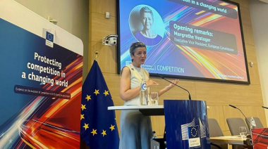 Entra en vigor histórica ley europea sobre inteligencia artificial