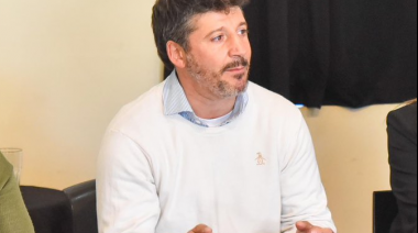 Desde el Pro, afirman que “9 de cada 10 vecinos dicen que Alak tiene una gestión horrible, y es que se parece a un Windows 95”