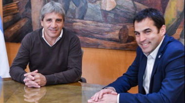 Luis Caputo habló de la decisión de no incluir tasas municipales en las boletas de servicios: “Mientras algunos se quejan, otros gestionan”