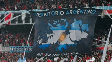 CONMEBOL prohibió que River exhiba una bandera de Malvinas ante Colo Colo por “violencia política”