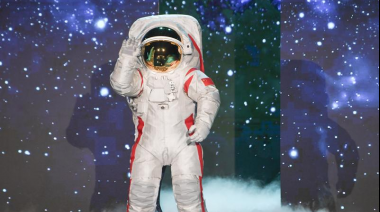China revela por primera vez traje espacial de aterrizaje lunar