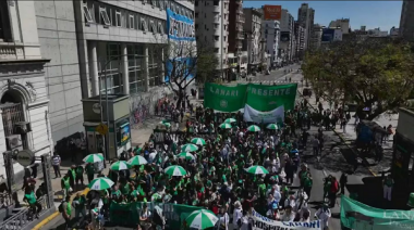 Marcha universitaria: columnas de todo el país van llegando al Congreso, y desde la UBA hicieron advertencia al Gobierno
