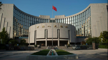El uso transfronterizo de moneda china aumenta más del 20% en los primeros ocho meses de 2024, según informe