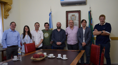 Con visitas a intendentes, el vecinalismo platense se prepara para el 2025