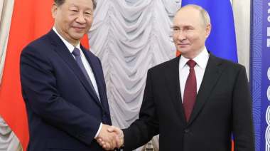 Xi dice que China y Rusia encuentran camino correcto para que grandes países vecinos se lleven bien entre sí