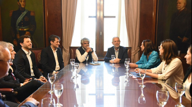 Alak lanzó la Escuela Municipal de Gobierno para promover la formación y la convivencia democrática