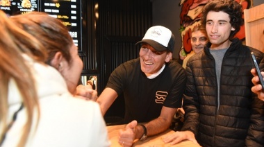 DC Consultores: Garro lidera encuesta en La Plata, pero empiezan a cotizar fuerte "outsiders" y nuevos nombres