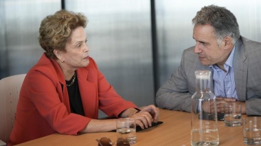 Rousseff espera que Uruguay concluya adhesión al Nuevo Banco de Desarrollo del BRICS