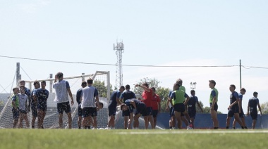 San Lorenzo vuelve a los entrenamientos con Carlos "La Roca" Sánchez como nuevo manager y Cecchini como primer refuerzo