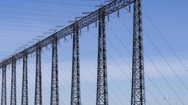Provincia canadiense de Ontario suspende impuesto sobre electricidad tras amenaza de Trump