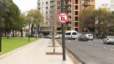 Se establece la prohibición de estacionar en el perímetro de Plaza Rocha