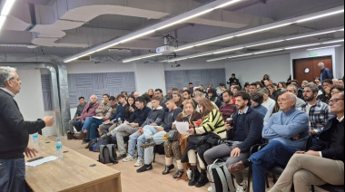 Escudero inauguró una Cátedra libre sobre el "peronismo y su vigencia" en la Universidad Nacional de La Plata