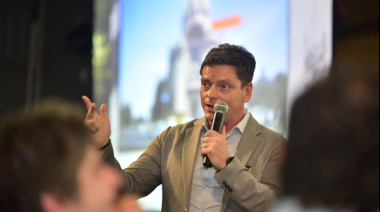 Nicoletti (UCR): “Axel no va a cambiar nada, por más que Cristina no sea candidata”