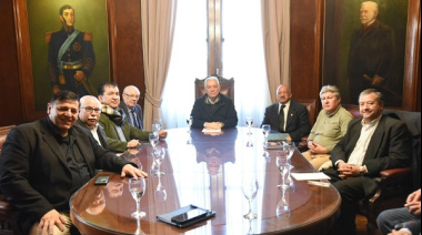 Alak mantuvo una mesa de trabajo con pastores de La Plata para coordinar acciones comunitarias