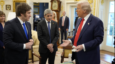 La Casa Blanca exige previsibilidad: Milei enfrenta críticas por debilidad política interna