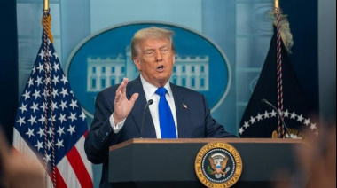 Trump anuncia aranceles adicionales del 10 % a Canadá por polémica publicitaria