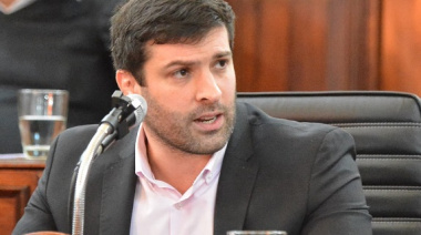 Se lo tenían guardado! Los radicales de La Plata dan pelea en un concurso del “político más fachero”