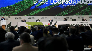 China acelerará la transición verde integral y avanzará en los esfuerzos para alcanzar el pico de emisiones de carbono, según vicepremier