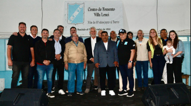 Alak participó de la cena por el 70º aniversario del Centro de Fomento Villa Lenci