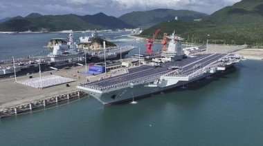 Creciente fortaleza de Armada china reforzará protección de soberanía nacional, afirma portavoz