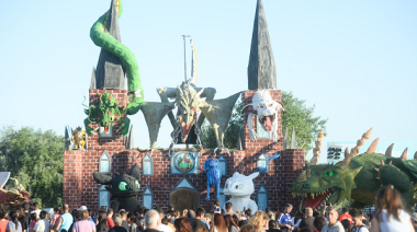 La Municipalidad de La Plata abrió la inscripción de muñecos para la tradicional quema de fin de año