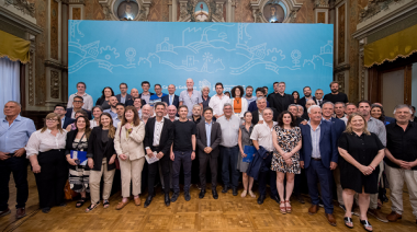 Con más de 80 pymes, Kicillof defendió la industria bonaerense frente a la reforma laboral