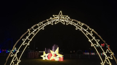 Buenos Aires vive la magia de la Navidad con jardines lumínicos y desfiles