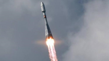 Rusia anuncia poner con éxito en órbita 52 satélites