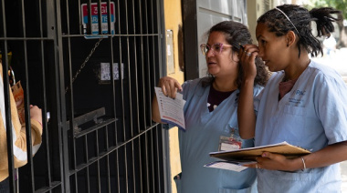 La Plata intensifica la prevención del dengue con operativos en Parque San Martín y Plaza Matheu