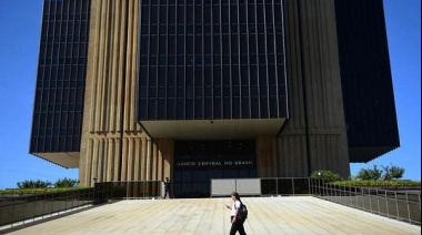 Mercado brasileño disminuye a 4% previsión de inflación en 2026