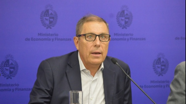 Ministro de Economía uruguayo dice satisfecho con medidas para frenar caída del dólar