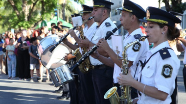 Los Hornos celebró su 143° aniversario con un colorido festejo para toda la familia