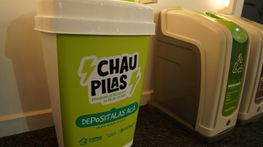 Gestión ambiental en La Plata: el CAM incorporó un contenedor para depositar pilas usadas