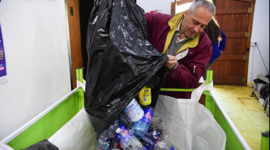"Chau Plástico": Cómo pedir por WhatsApp el retiro de reciclables en tu casa