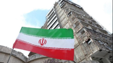 Nuevo líder supremo de Irán insta a continuar cierre de estrecho de Ormuz y promete abrir nuevos frentes de batalla