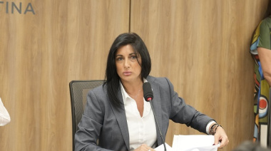 Papelón diplomático: la presidenta de Relaciones Exteriores mencionó a Checoslovaquia, disuelta en 1992