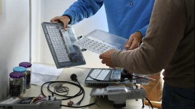 Magdalena fabrica luminarias LED y reduce un 40% los costos municipales