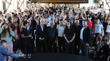 Alak y Pérez Esquivel encabezaron una jornada de participación juvenil en la República de los Niños