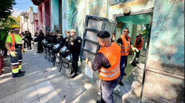 Fin a una toma de 26 años: La Ciudad desalojó cinco casas que funcionaban como "aguantadero" en Villa Mitre