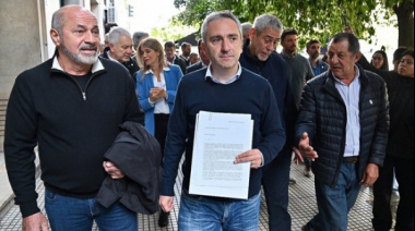 “Milei hacete cargo: menos Adorni y más comida para las escuelas”, el duro reclamo de Larroque y 60 intendentes